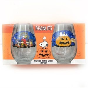 Peanuts Halloween Curved Table Glass Wine Tumblers